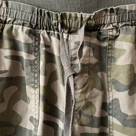 VANILLA STAR Camo Pants - Picture 2 of 12